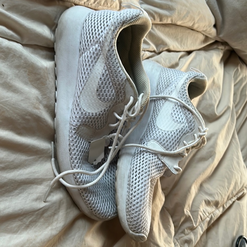Running shoes